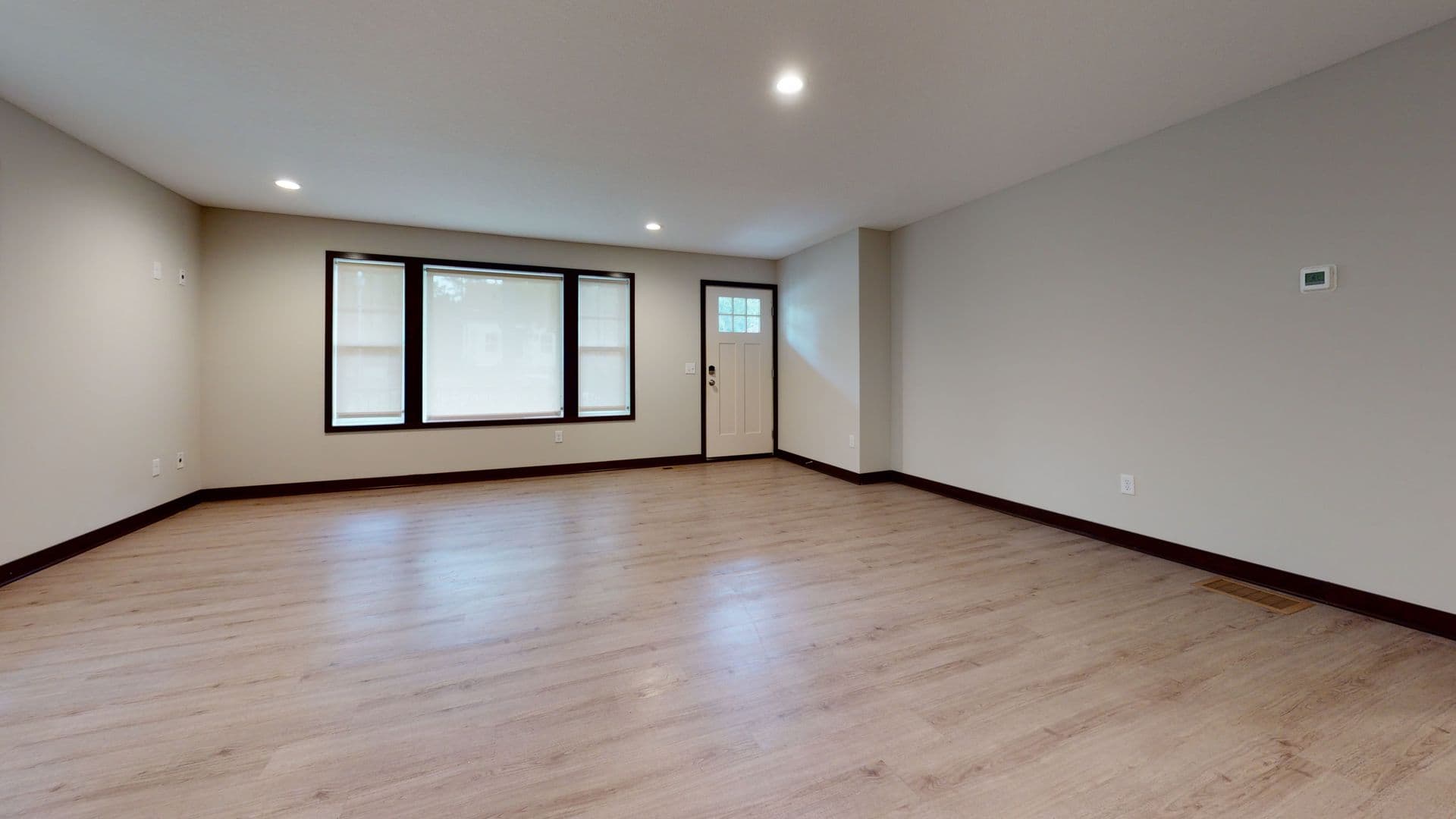 Minneapolis Apartment: 879 23rd Ave SE