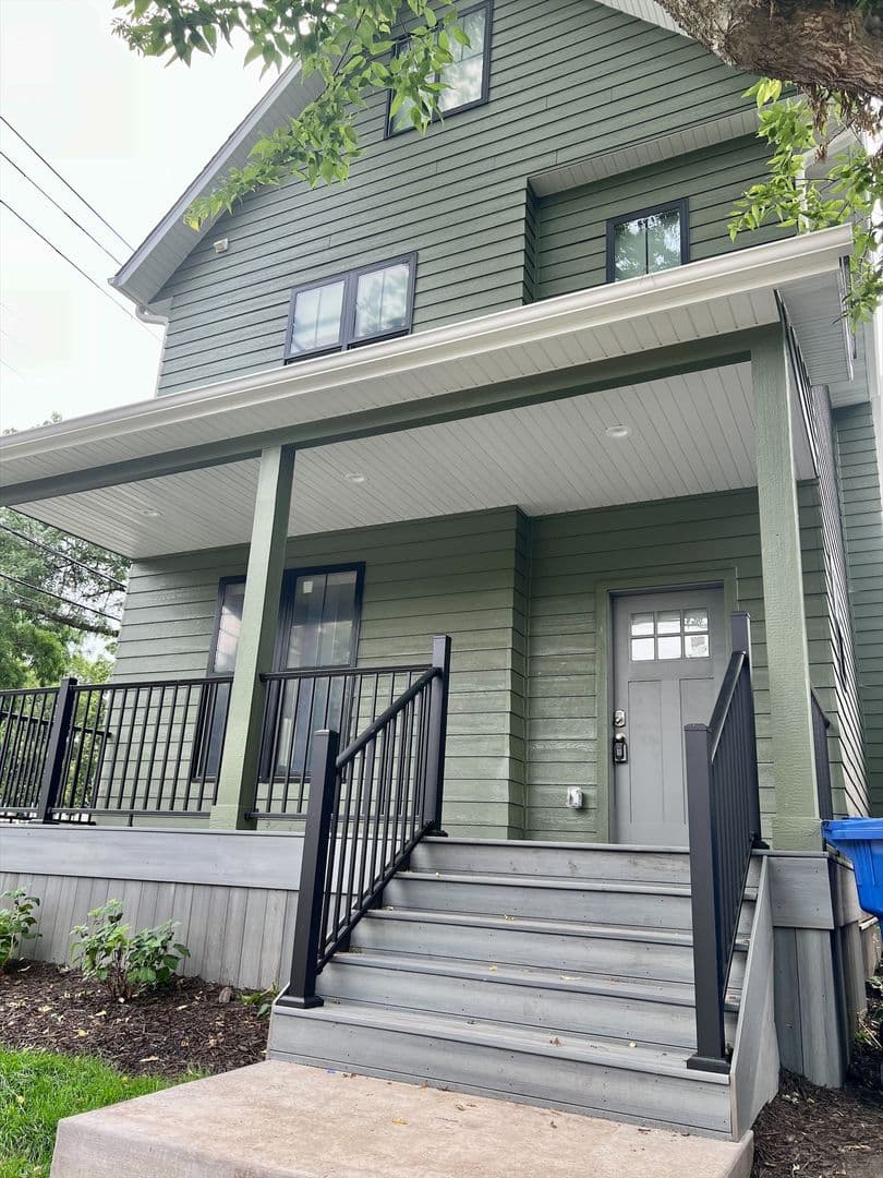 Minneapolis House: 524 12th Ave SE