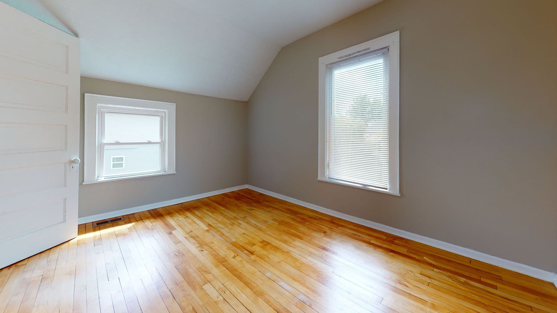 Minneapolis House: 1025 15th Ave SE