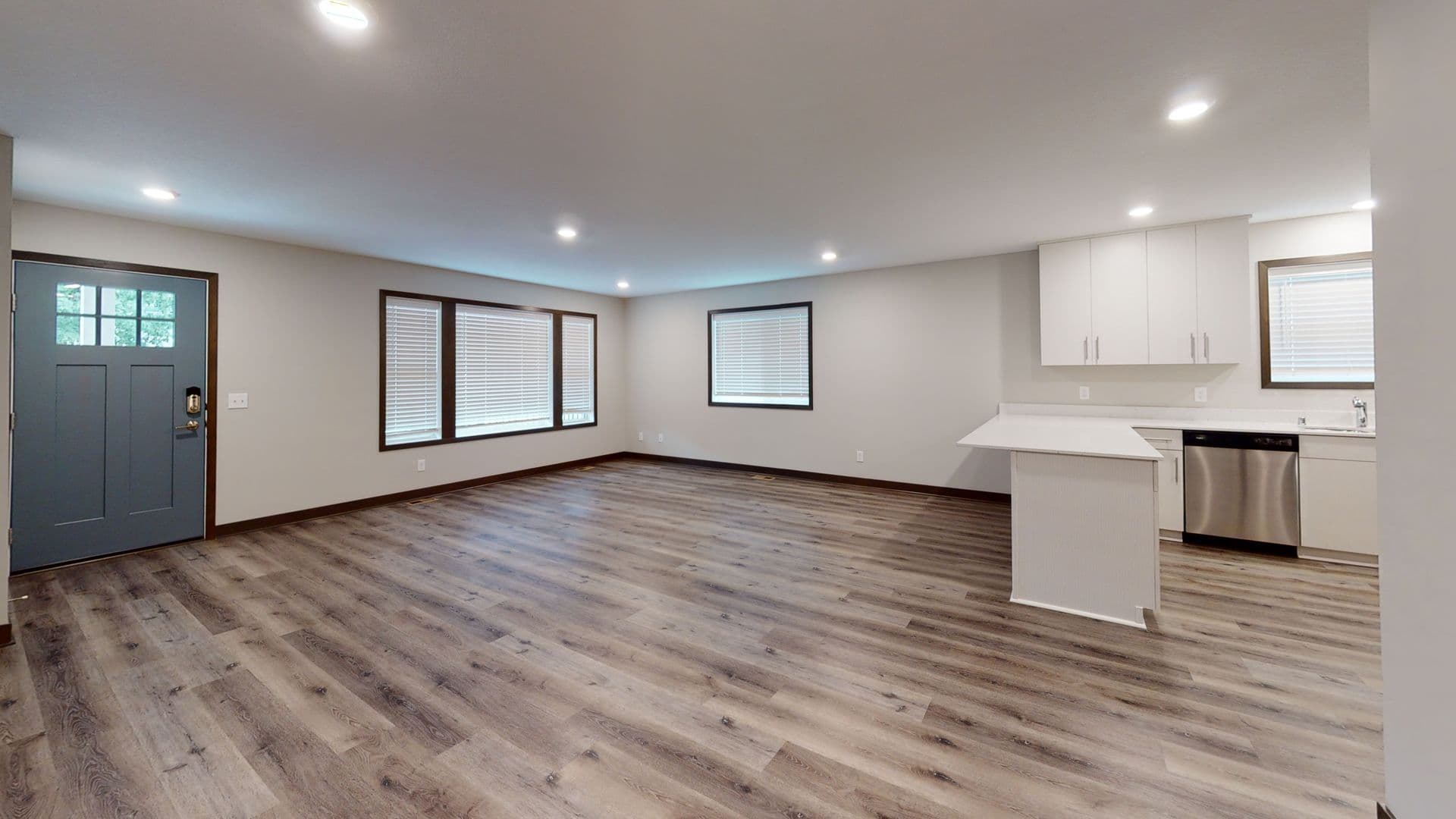 Minneapolis Apartment: 826 20th Ave SE