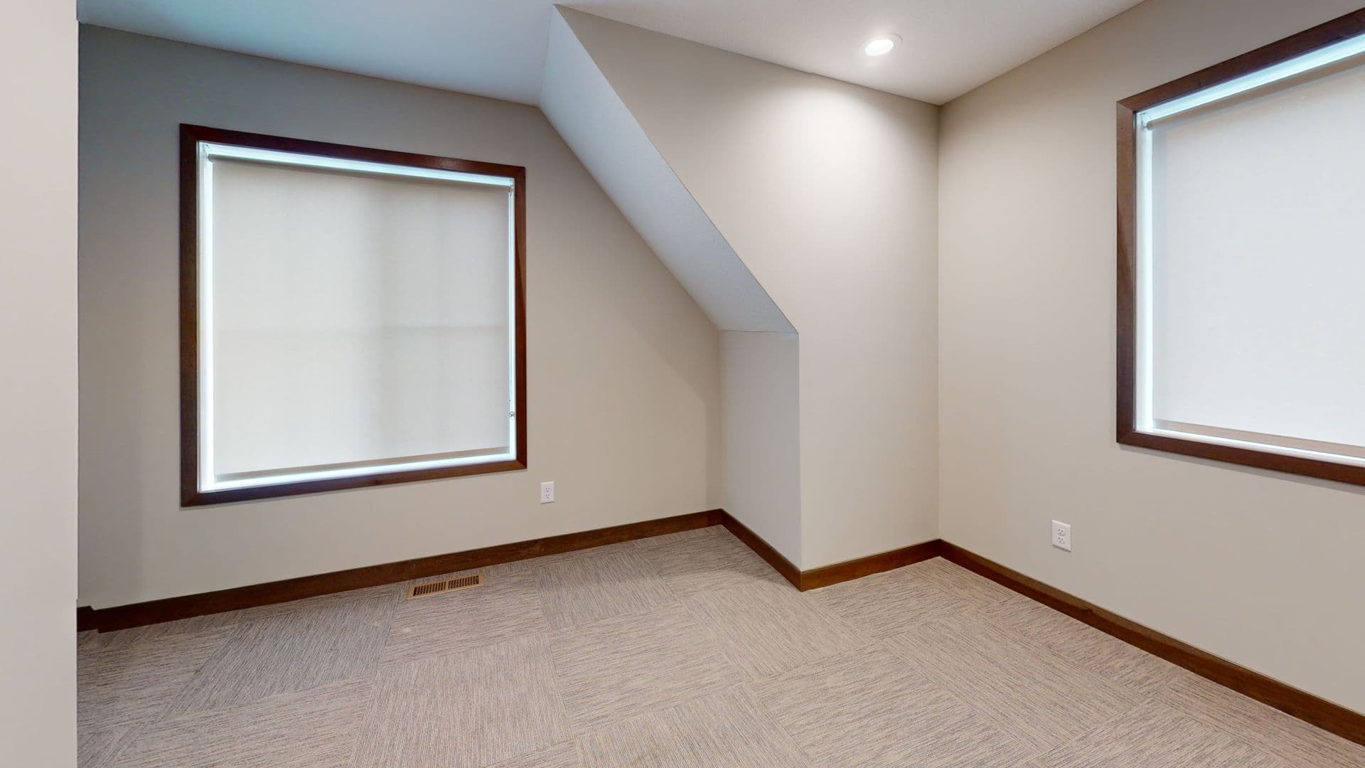 Minneapolis Apartment: 505 8th St SE
