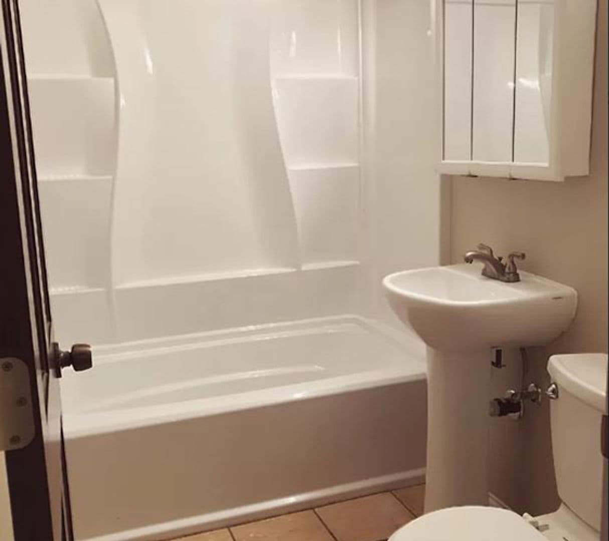 Minneapolis Apartment: 917 22nd Ave SE