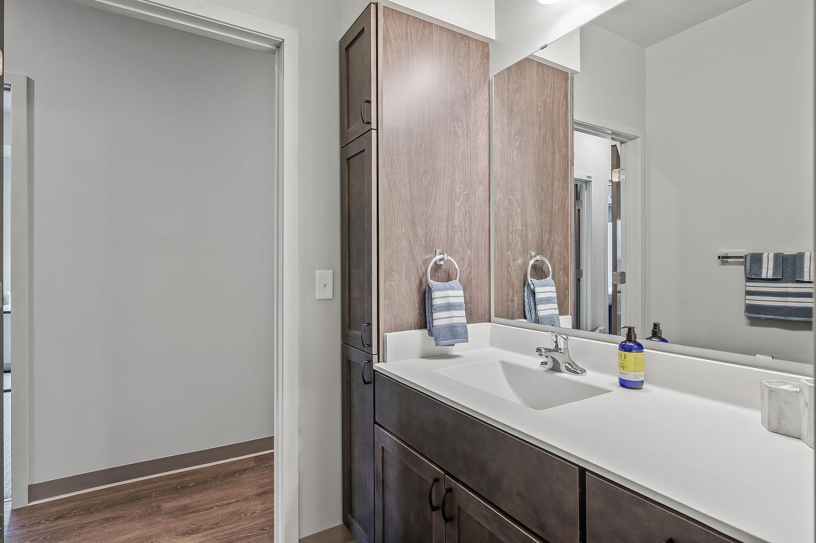 Minneapolis Apartment: 1307 4th Street SE