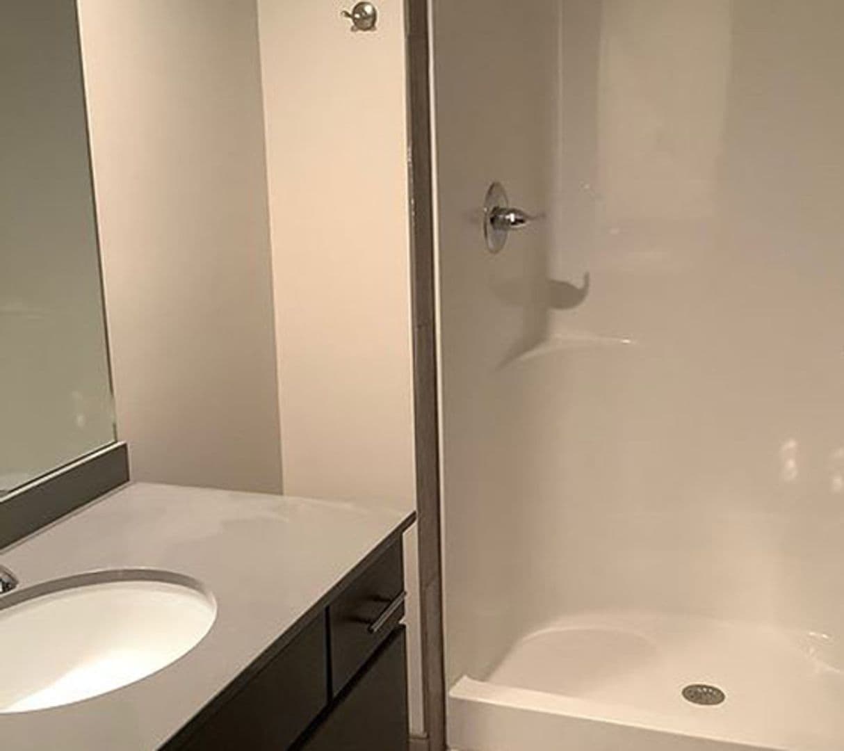 Minneapolis Apartment: 879 23rd Ave SE