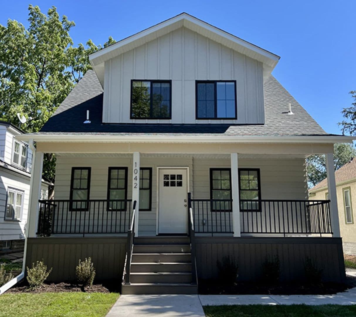 Minneapolis Apartment: 1042 20th Ave SE