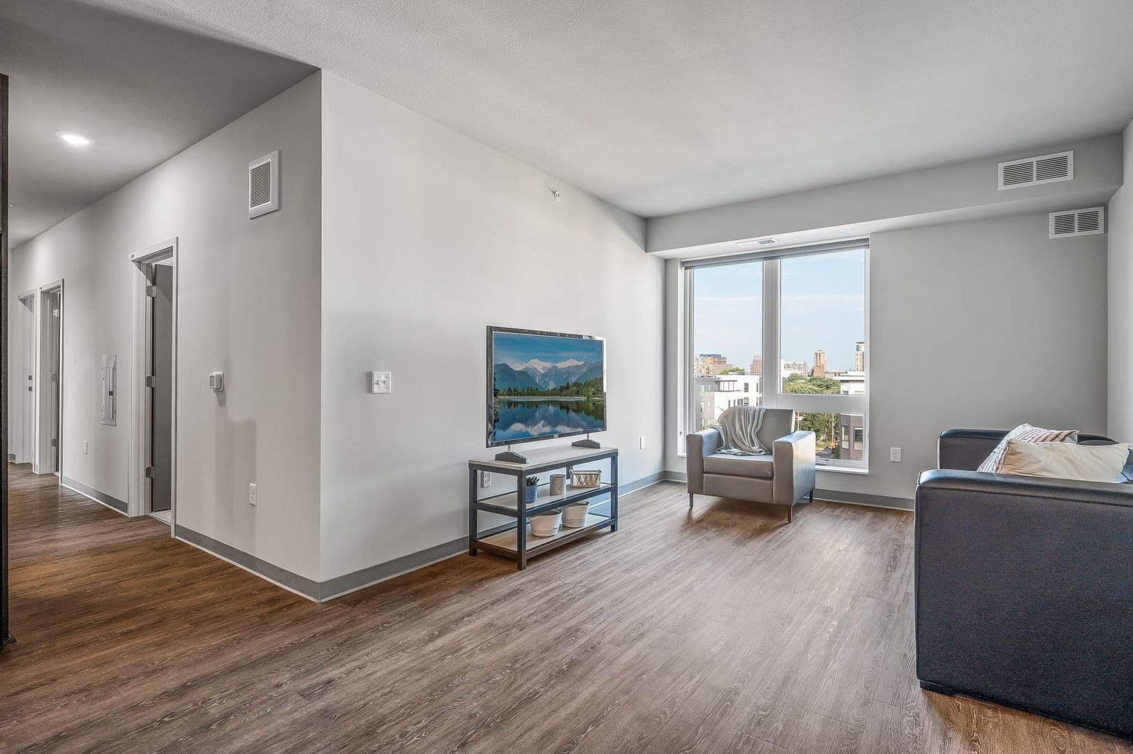 Minneapolis Apartment: 1307 4th Street SE