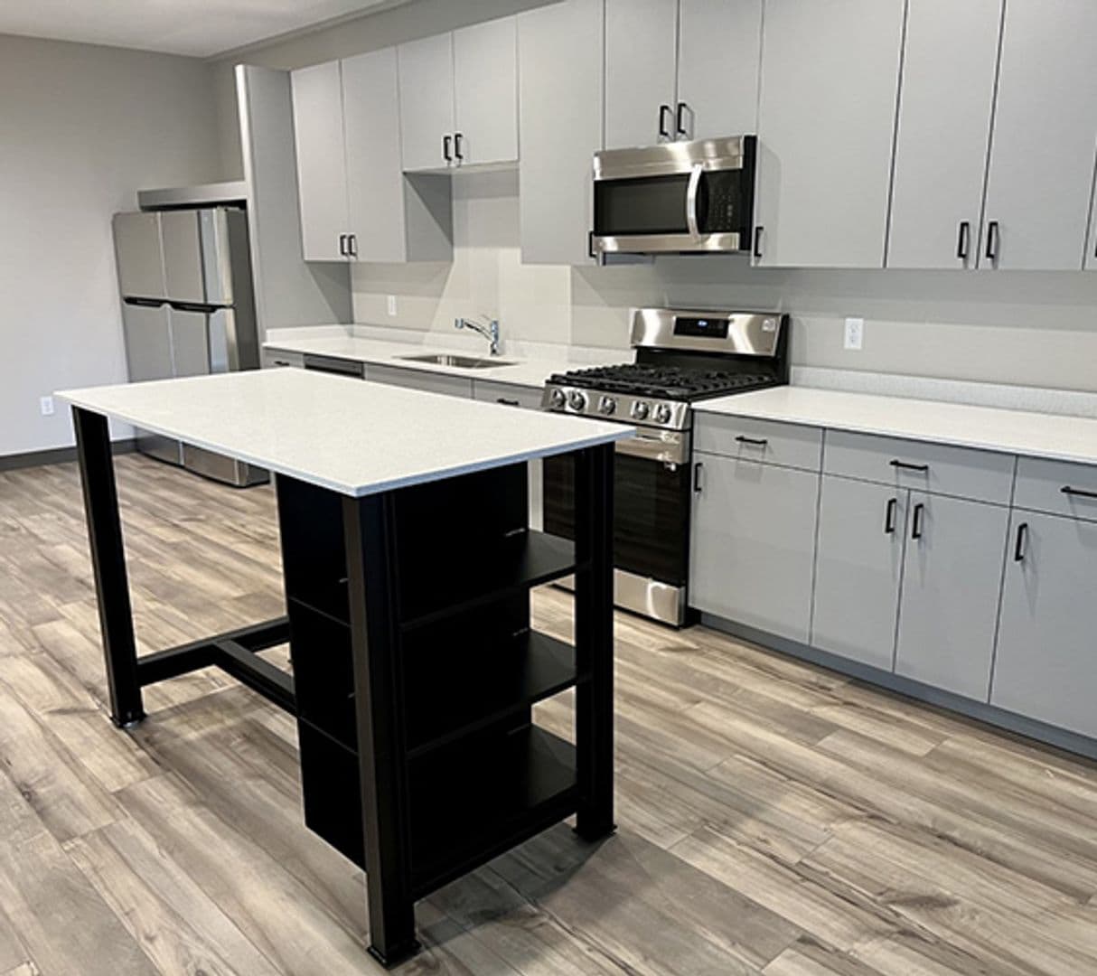 Minneapolis Apartment: 707 13th Ave SE