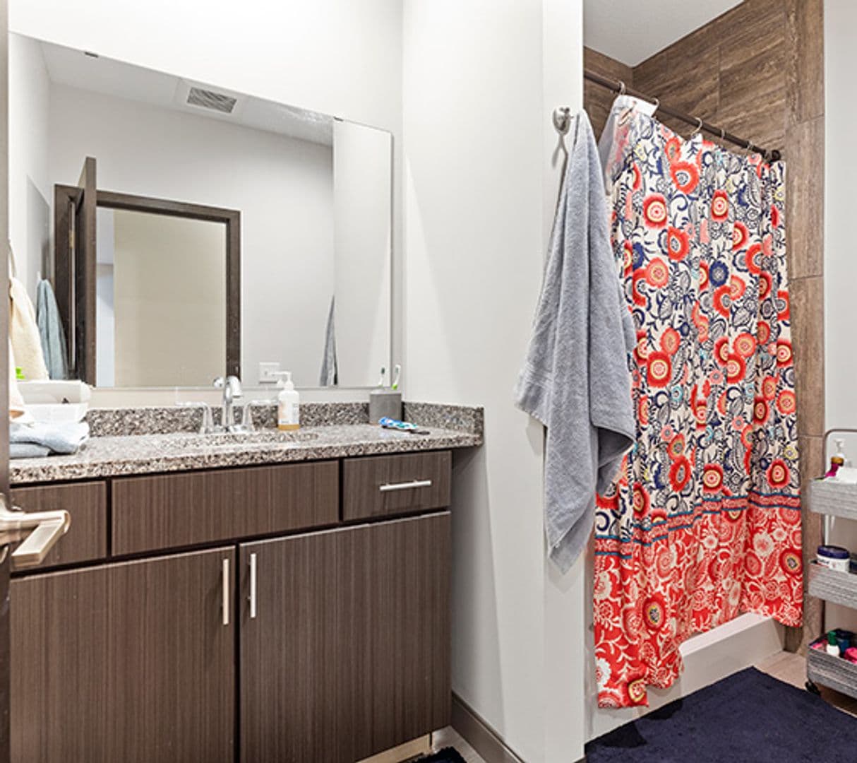 Minneapolis Apartment: 712 4th St SE