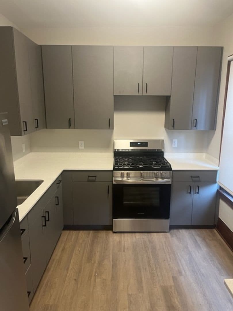 Minneapolis Apartment: 411 12th Ave SE