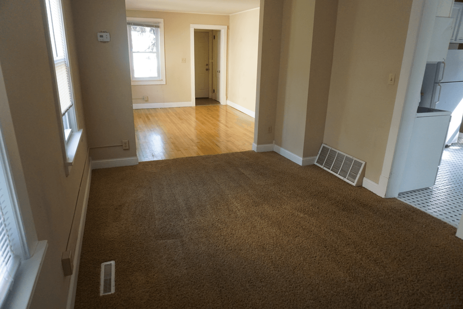 Minneapolis House: 939 Weeks Ave SE