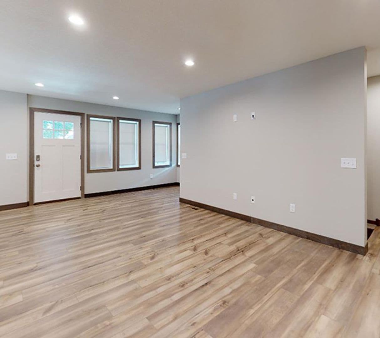 Minneapolis Apartment: 1042 20th Ave SE