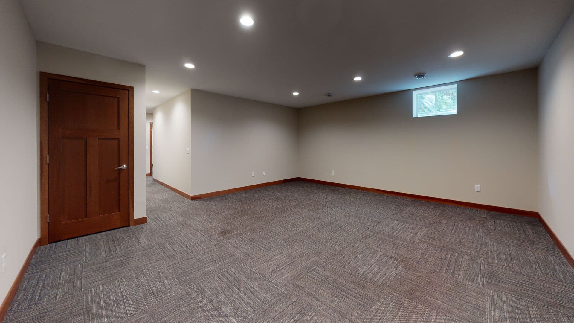 Minneapolis Apartment: 832 18th Ave SE