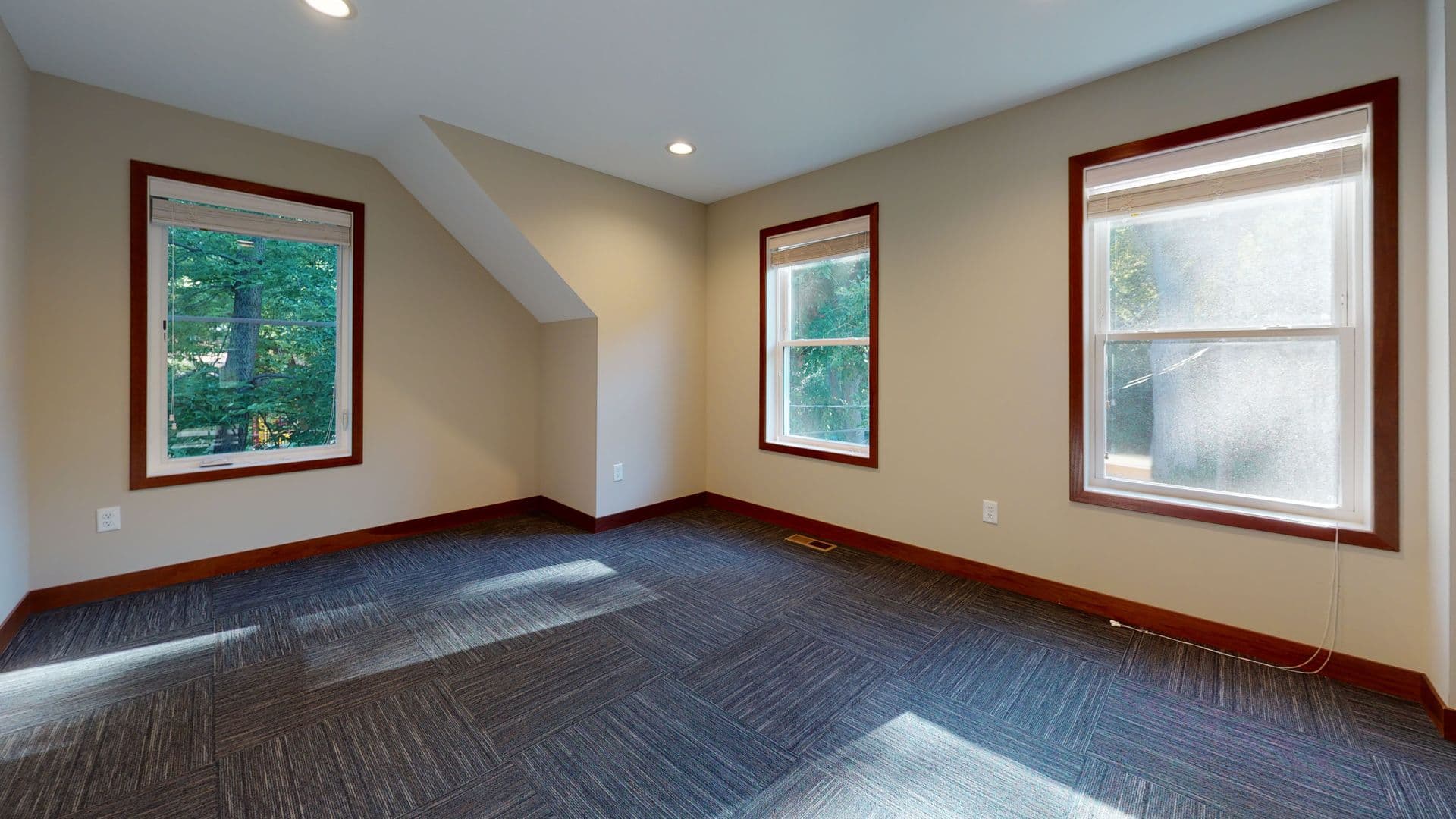 Minneapolis Apartment: 1078 18th Ave SE