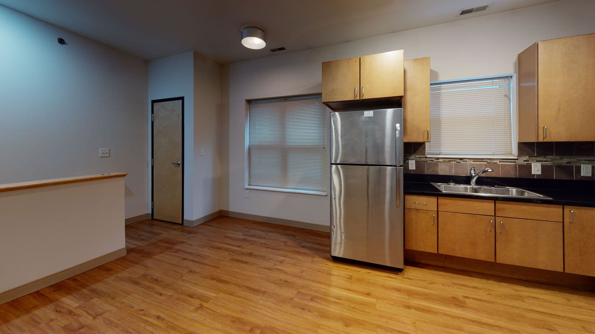 Minneapolis Apartment: 1011 & 1015 4th St SE