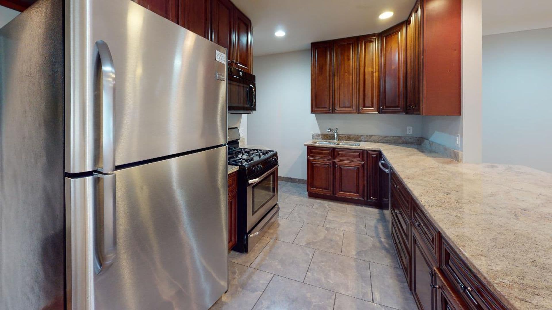 Minneapolis Apartment: 1097 25th Ave SE
