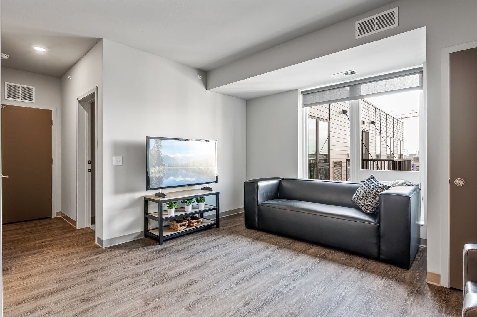 Minneapolis Apartment: 1307 4th Street SE