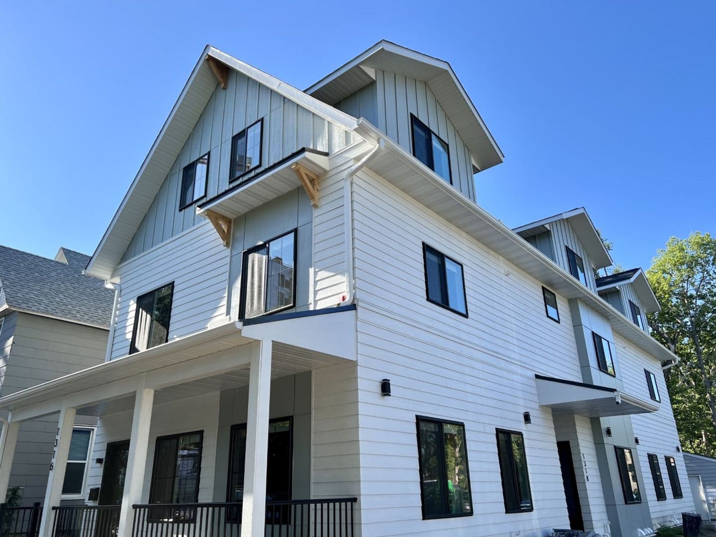 Minneapolis Apartment: 1316 8th St SE