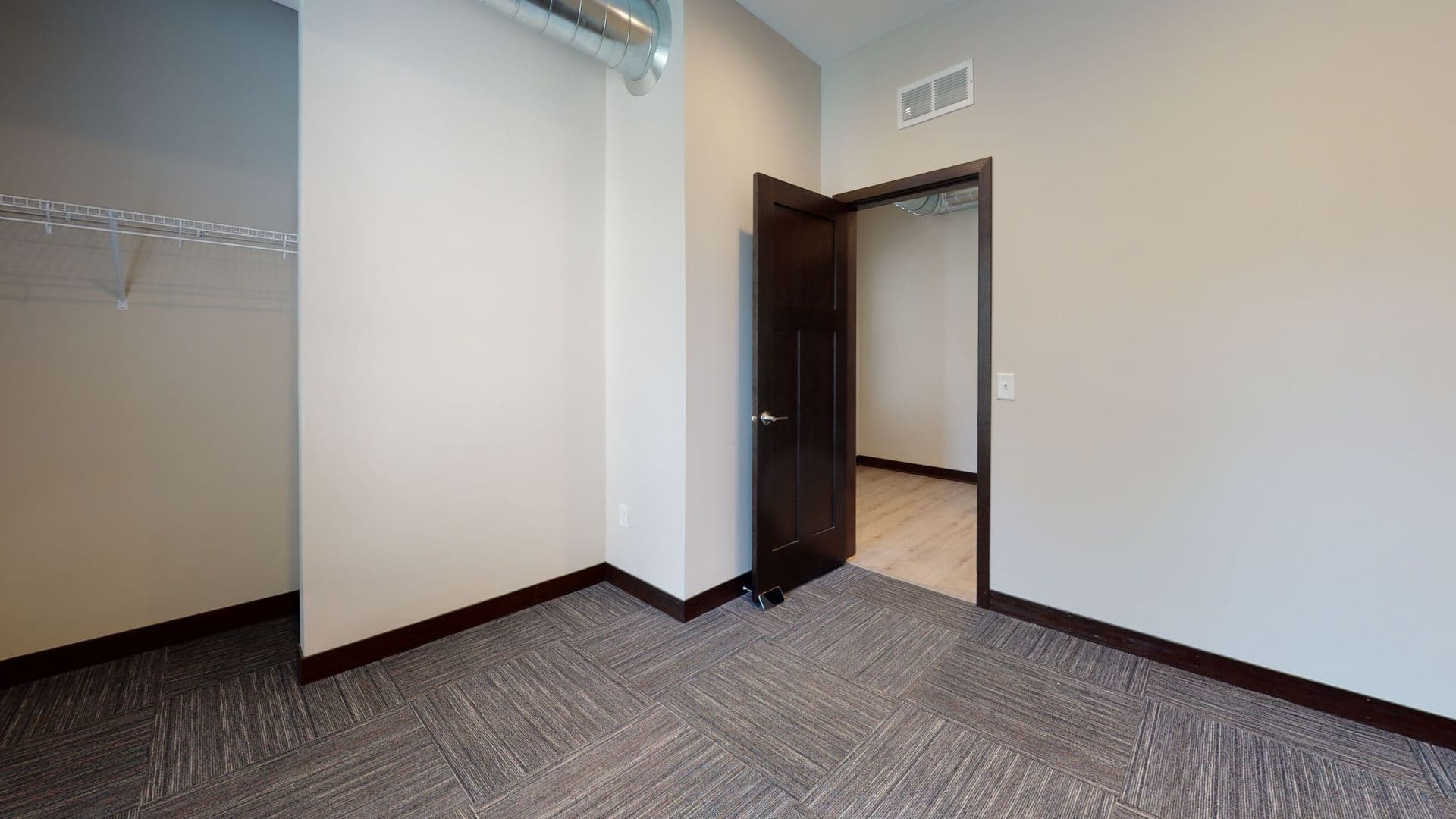 Minneapolis Apartment: 501 6th St SE