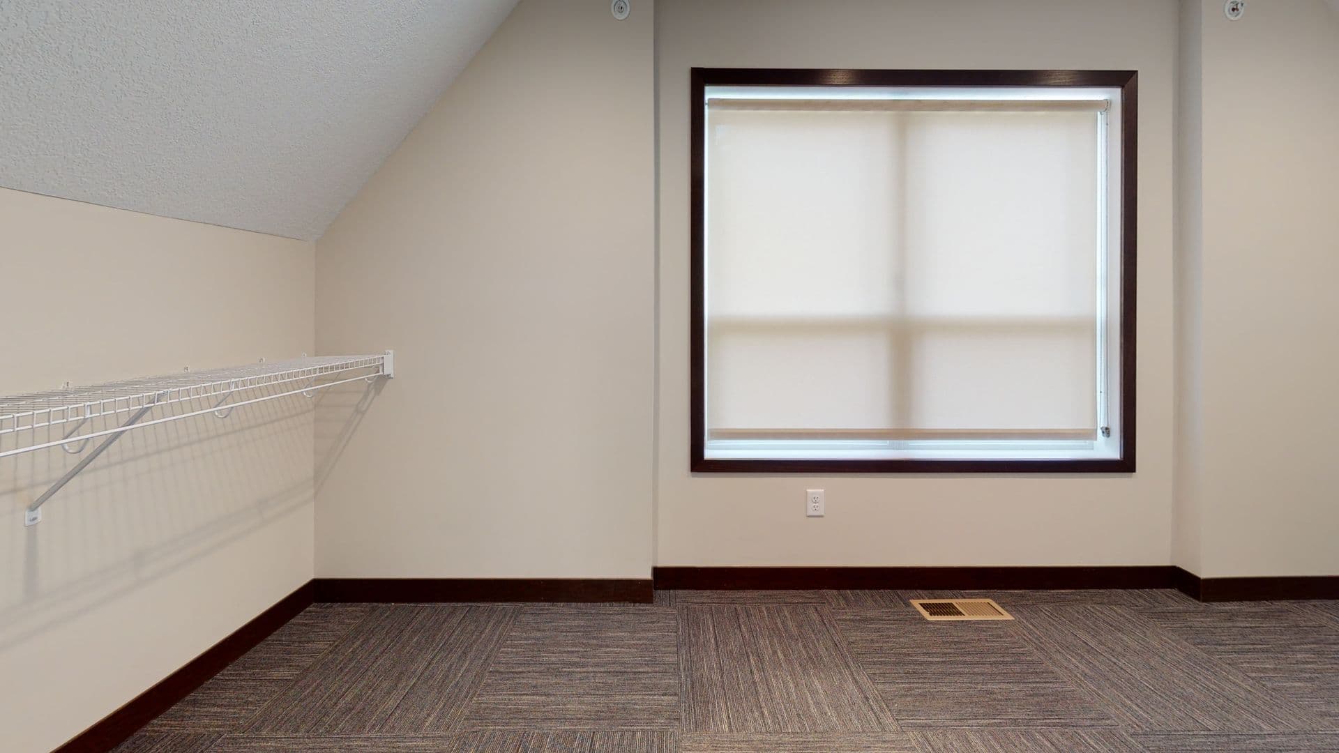Minneapolis Apartment: 505 8th St SE
