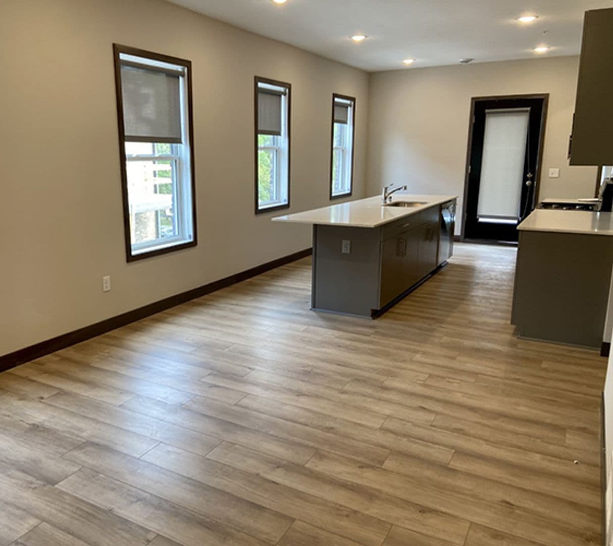 Minneapolis Apartment: 1202 7th St SE