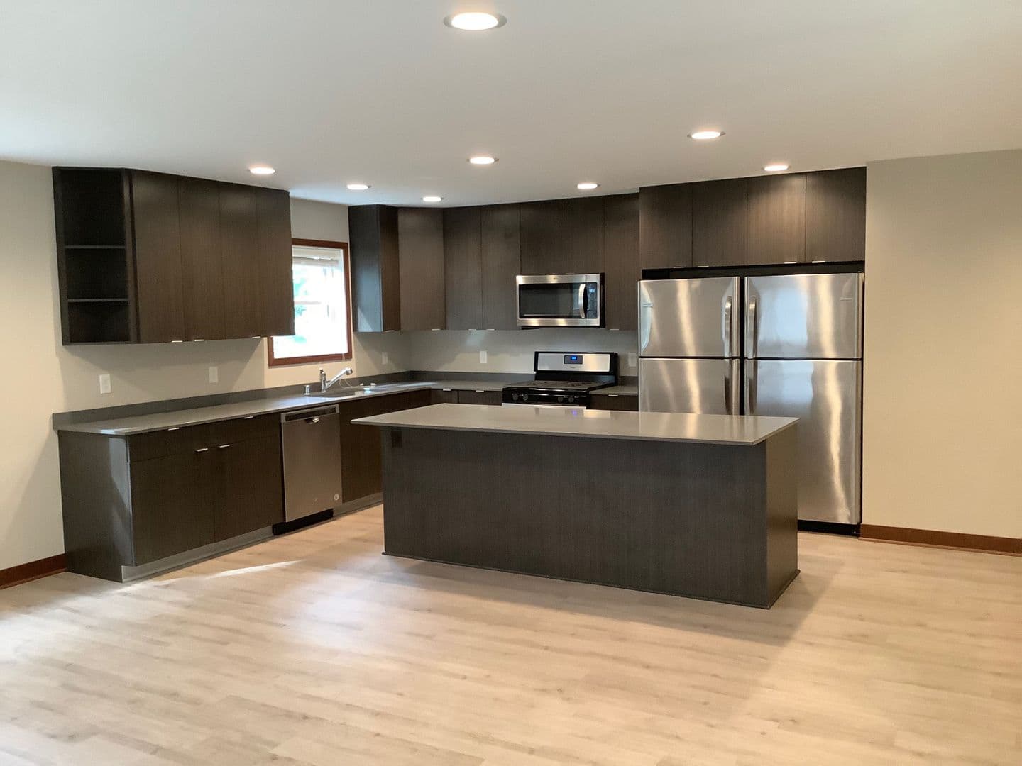 Minneapolis Apartment: 1078 18th Ave SE