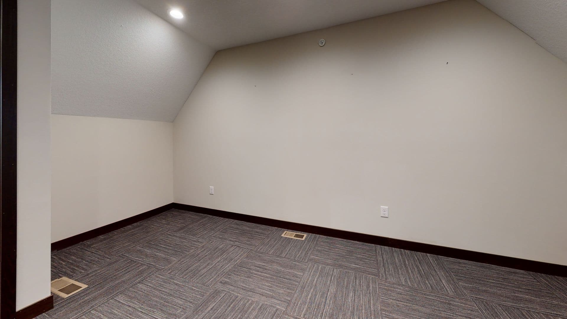 Minneapolis Apartment: 505 8th St SE