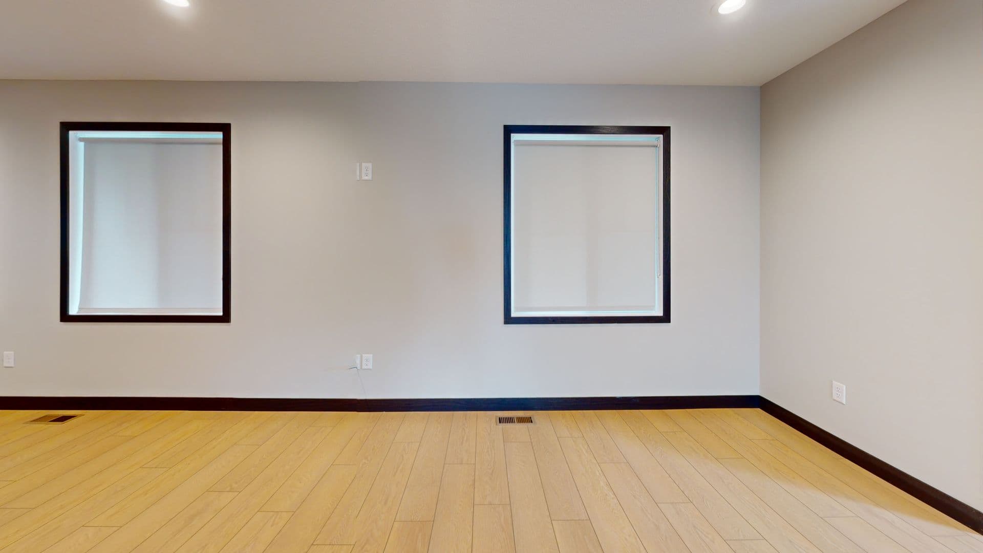 Minneapolis House: 885 21st Ave SE