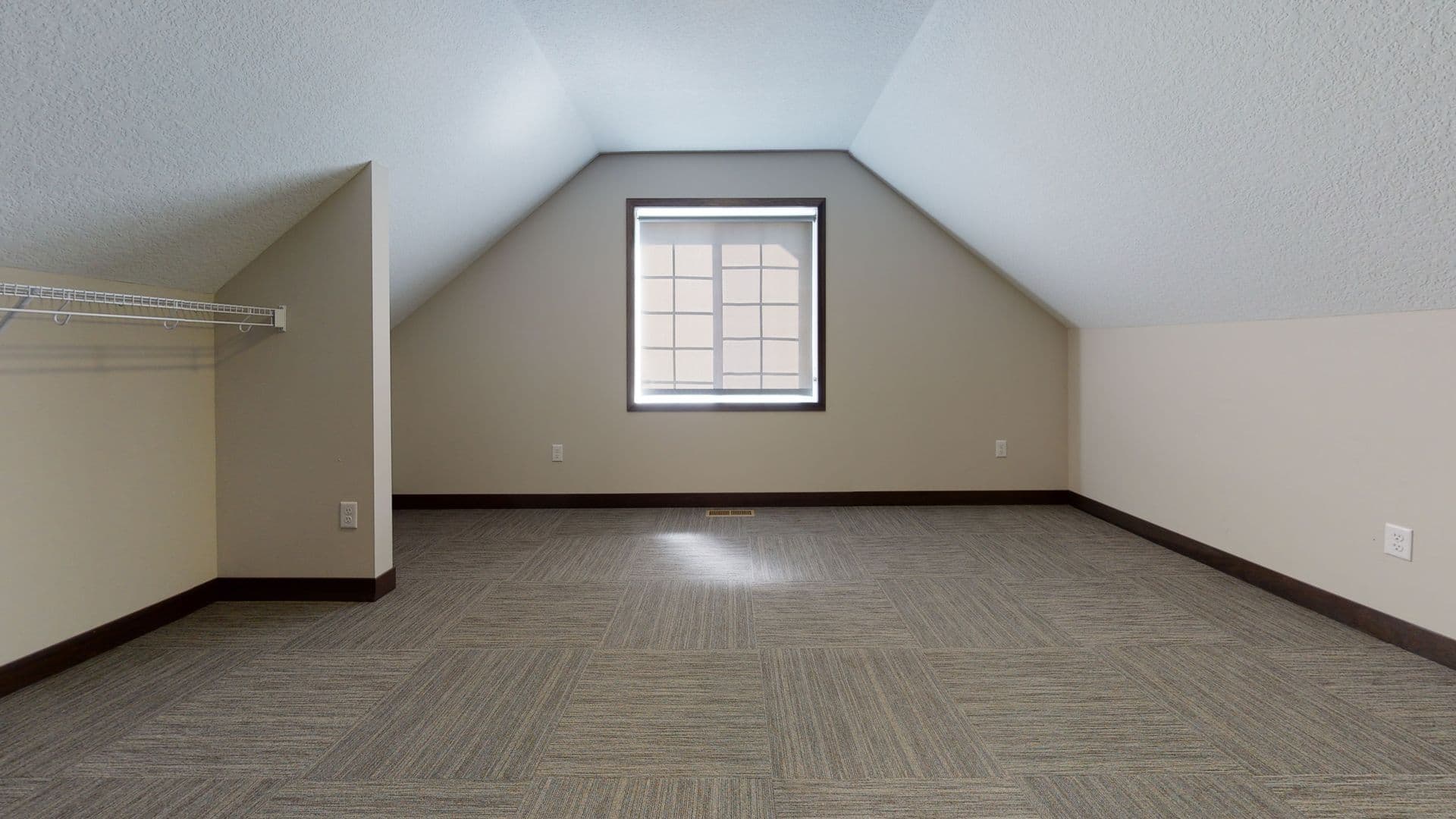 Minneapolis Apartment: 1106 7th St SE