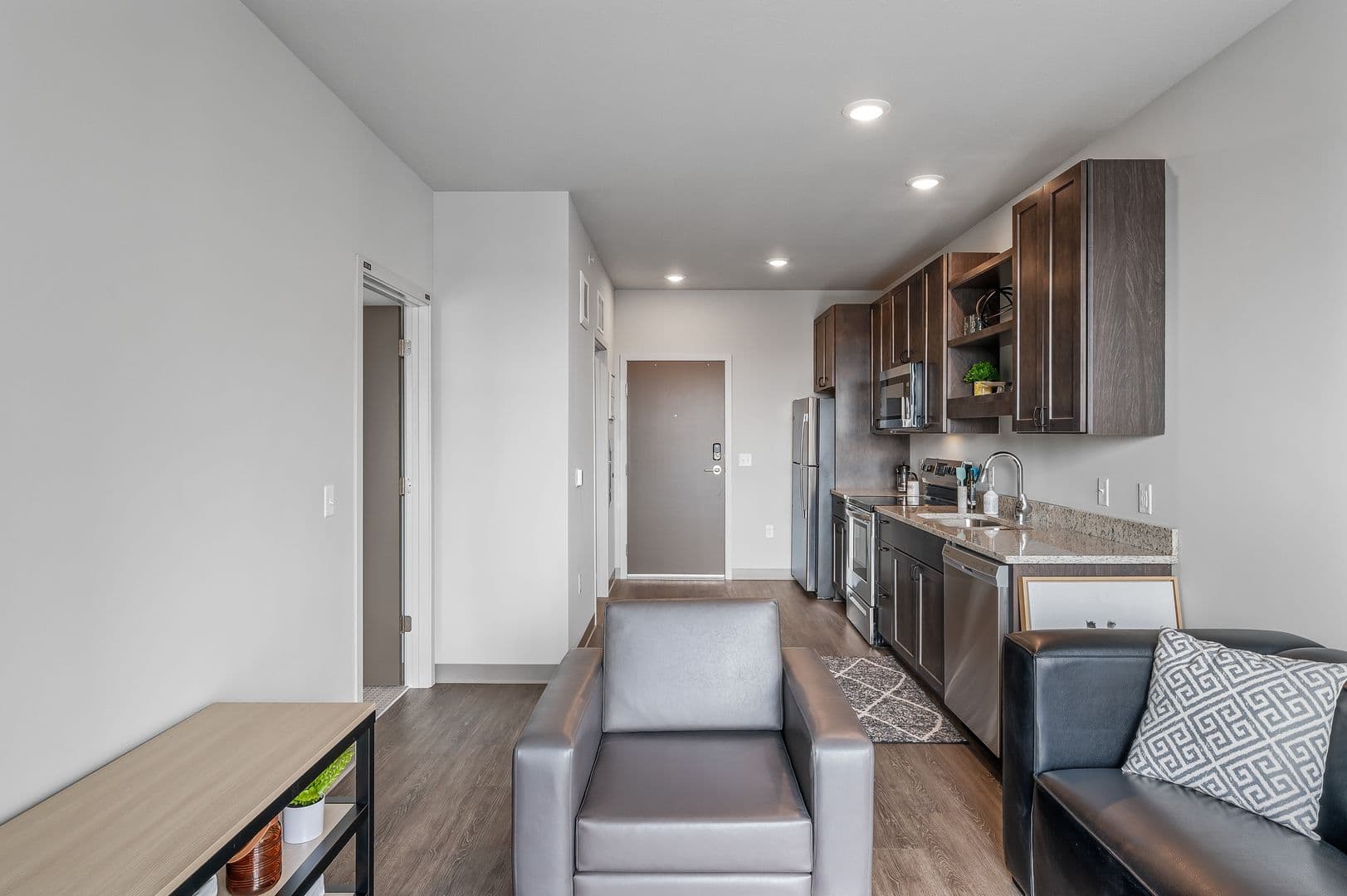 Minneapolis Apartment: 1307 4th Street SE