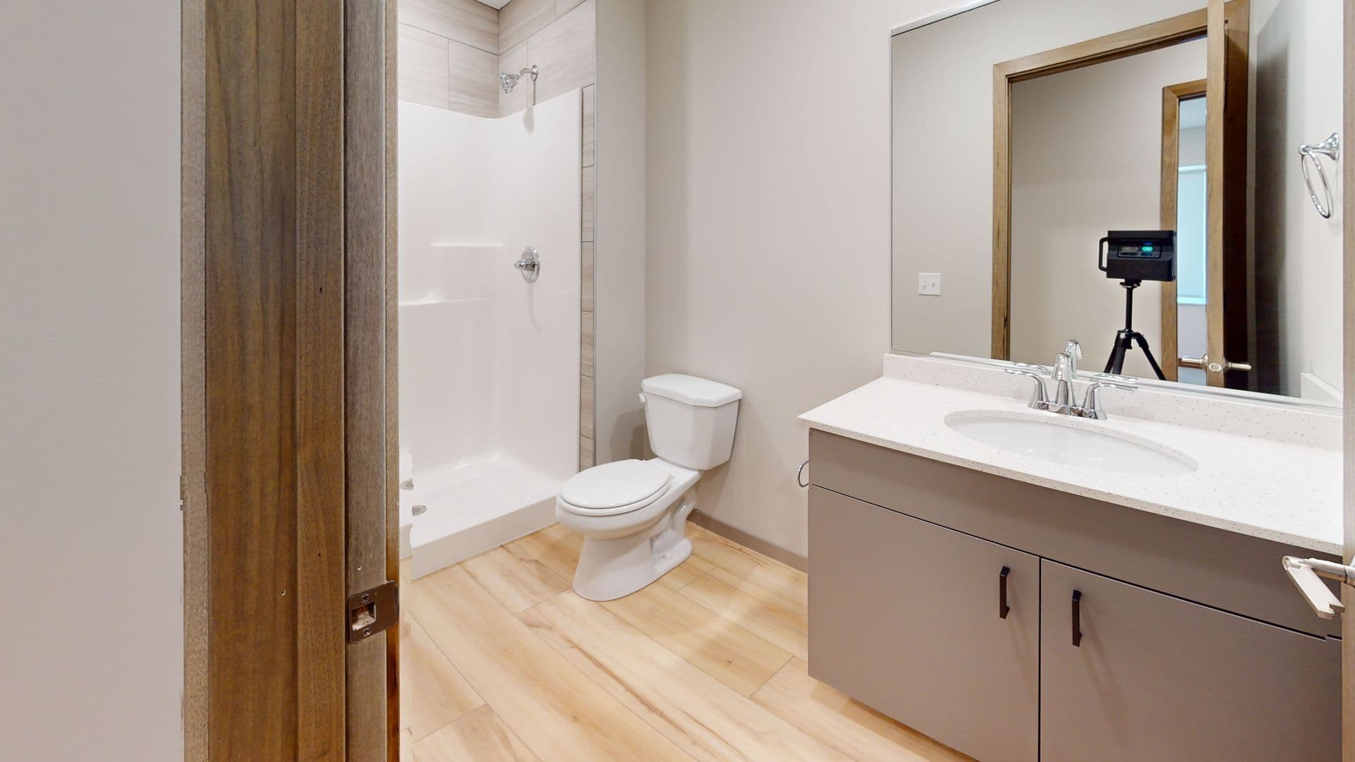 Minneapolis Apartment: 869 19th Ave SE