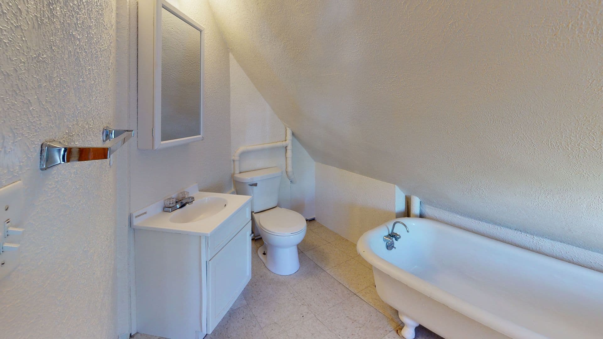 Minneapolis Apartment: 1109 17th Ave SE
