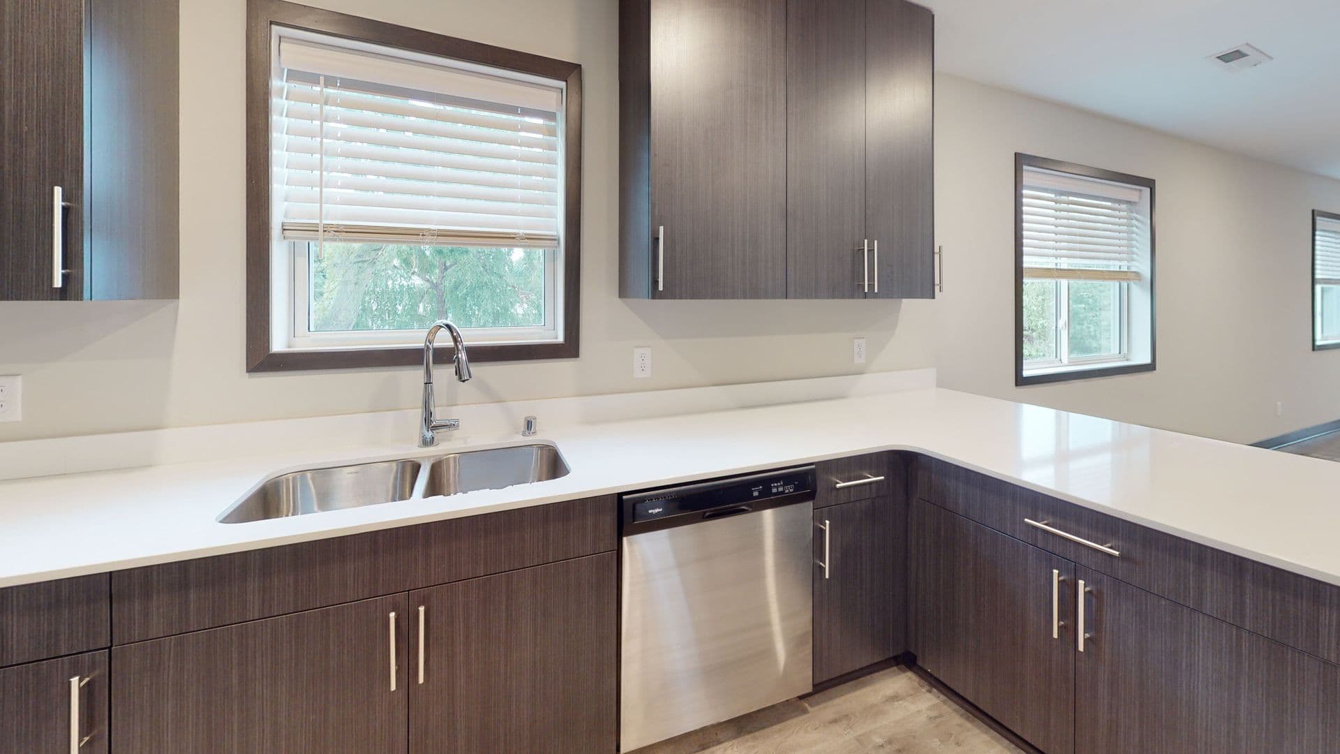 Minneapolis Apartment: 1014 16th Ave SE