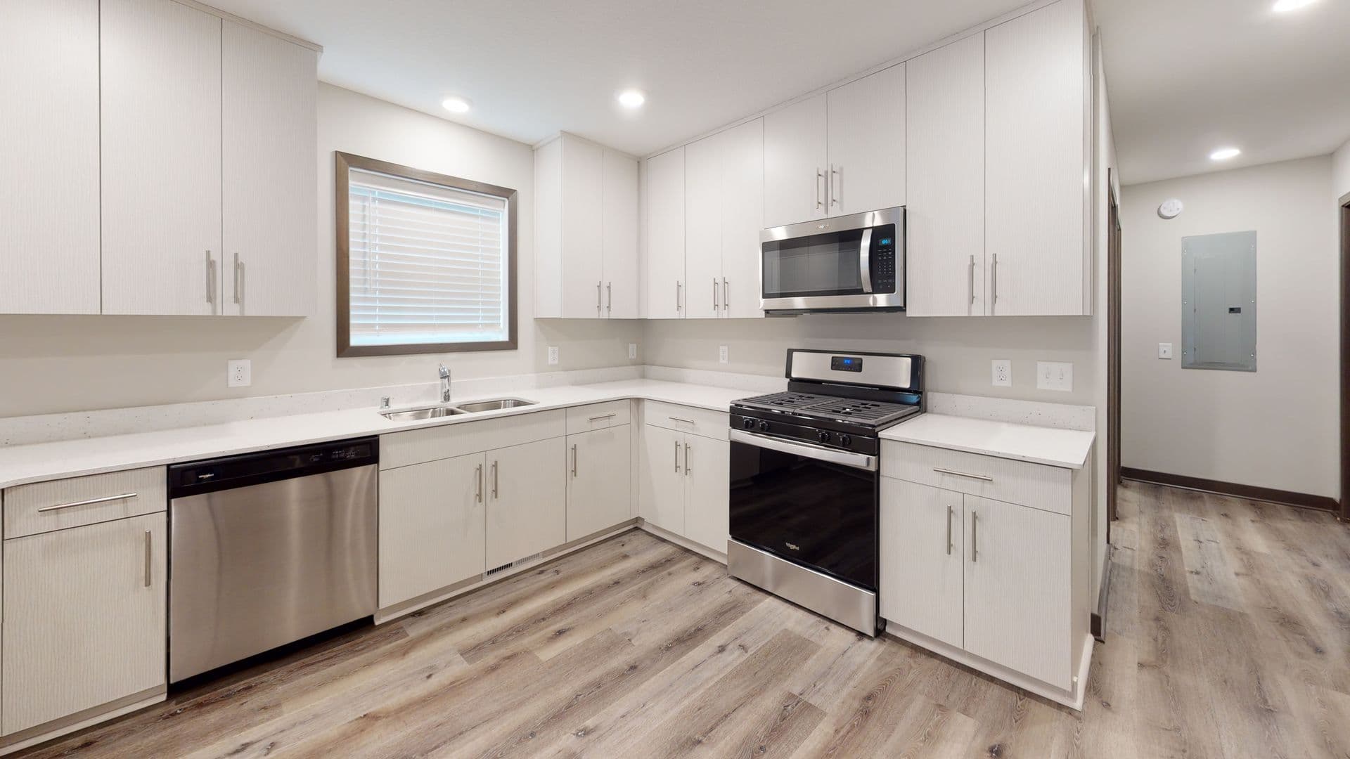 Minneapolis Apartment: 1048 23rd Ave SE