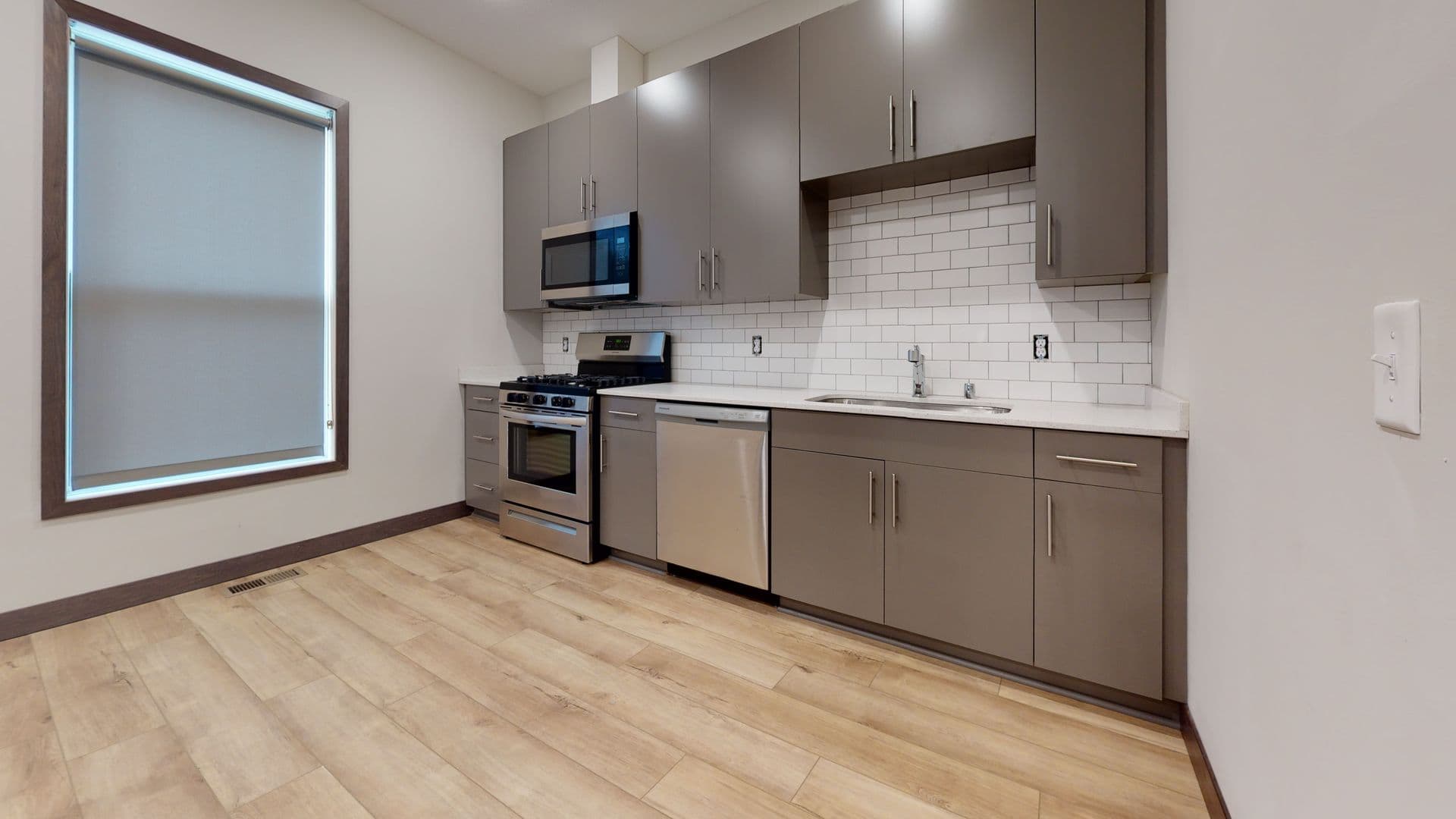 Minneapolis Apartment: 1202 7th St SE