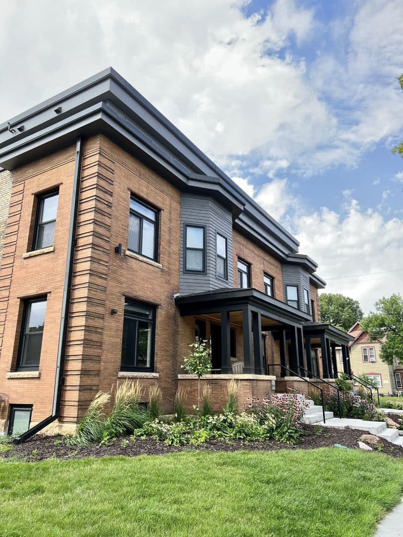 Minneapolis Apartment: 1202 7th St SE