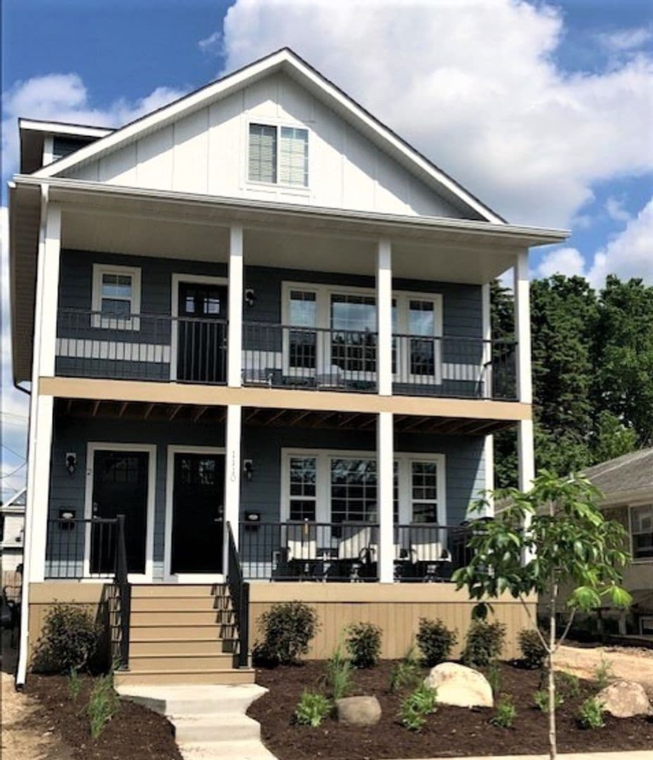 Minneapolis Apartment: 1018 18th Ave SE