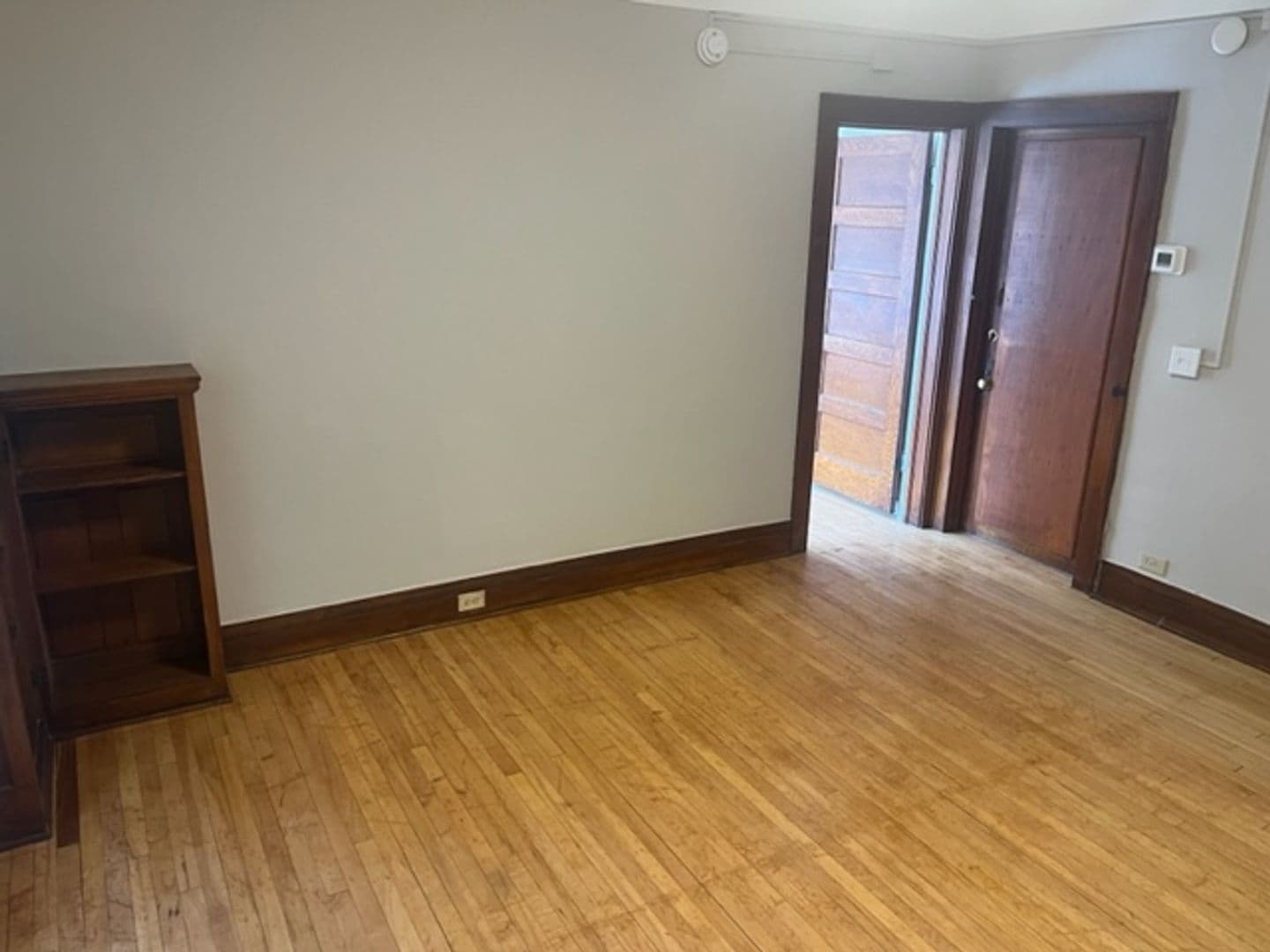 Minneapolis Apartment: 411 12th Ave SE