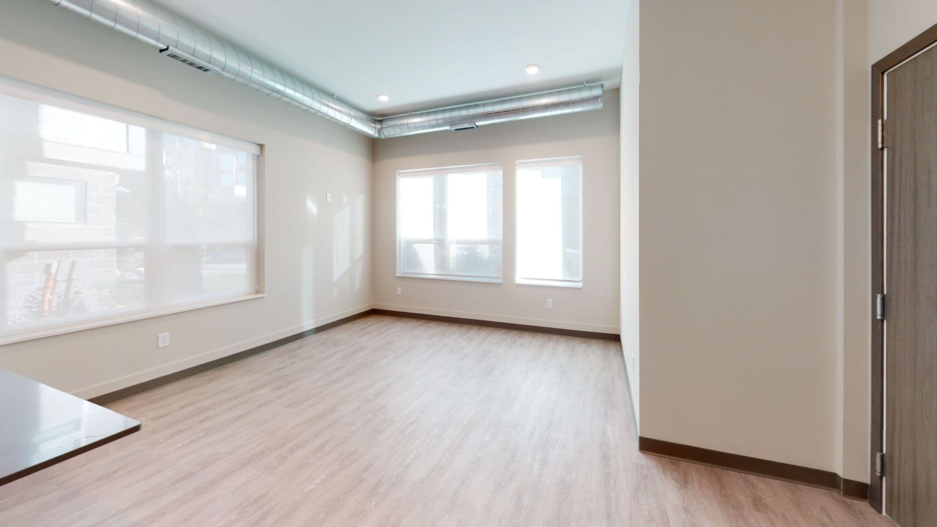 Minneapolis Apartment: 2622 Essex St SE