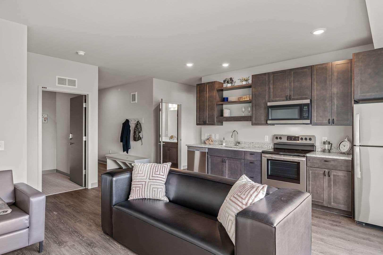 Minneapolis Apartment: 1307 4th Street SE