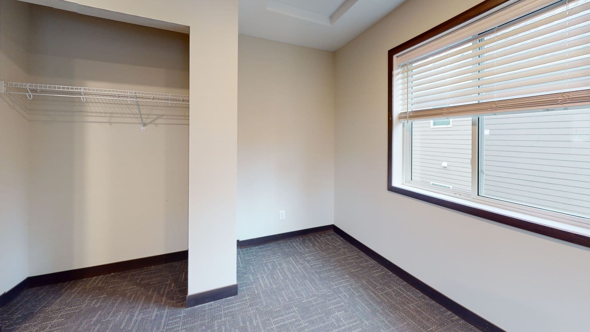 Minneapolis Apartment: 1014 16th Ave SE