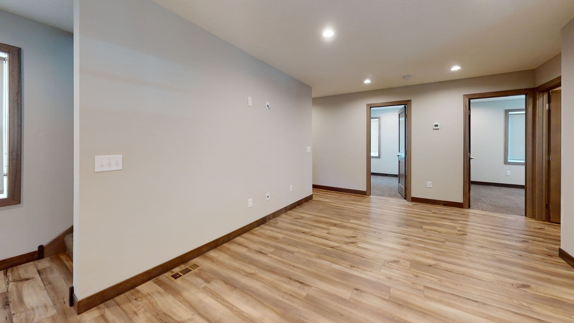 Minneapolis Apartment: 1042 20th Ave SE