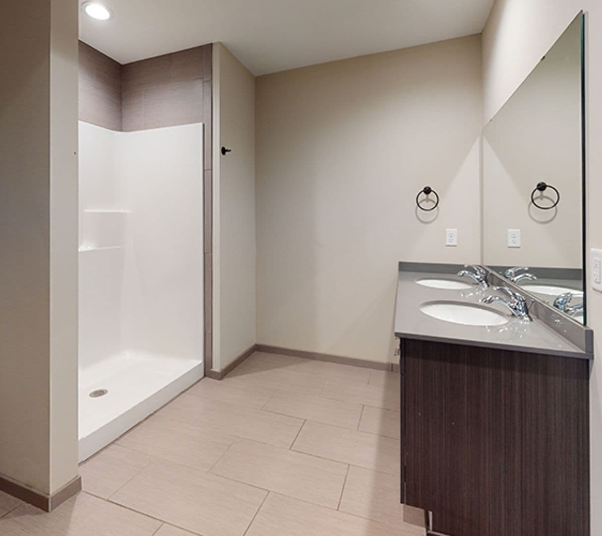Minneapolis Apartment: 832 18th Ave SE