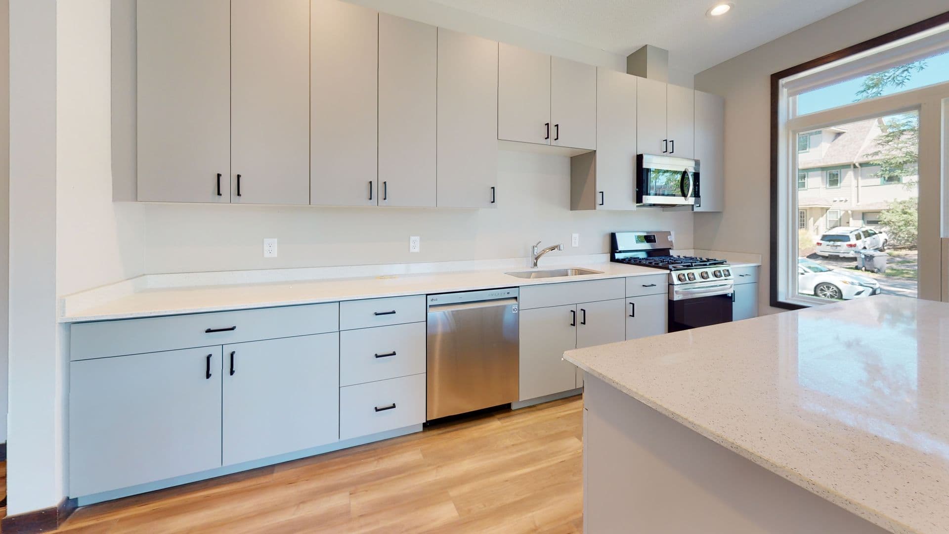 Minneapolis Apartment: 1014 4th St SE