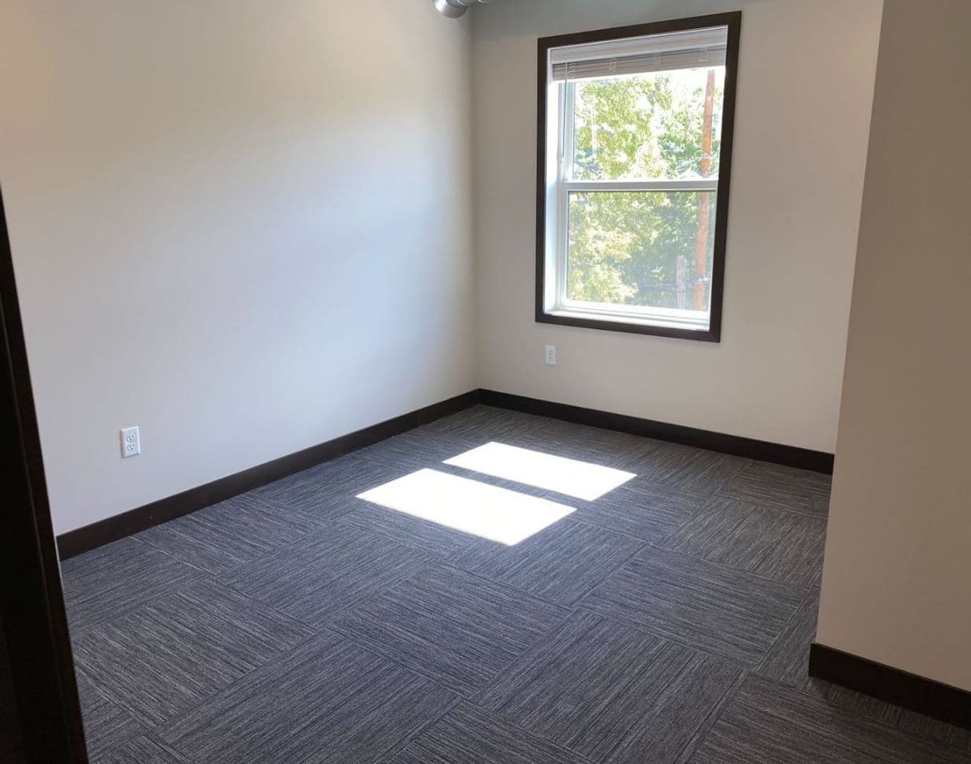 Minneapolis Apartment: 712 4th St SE