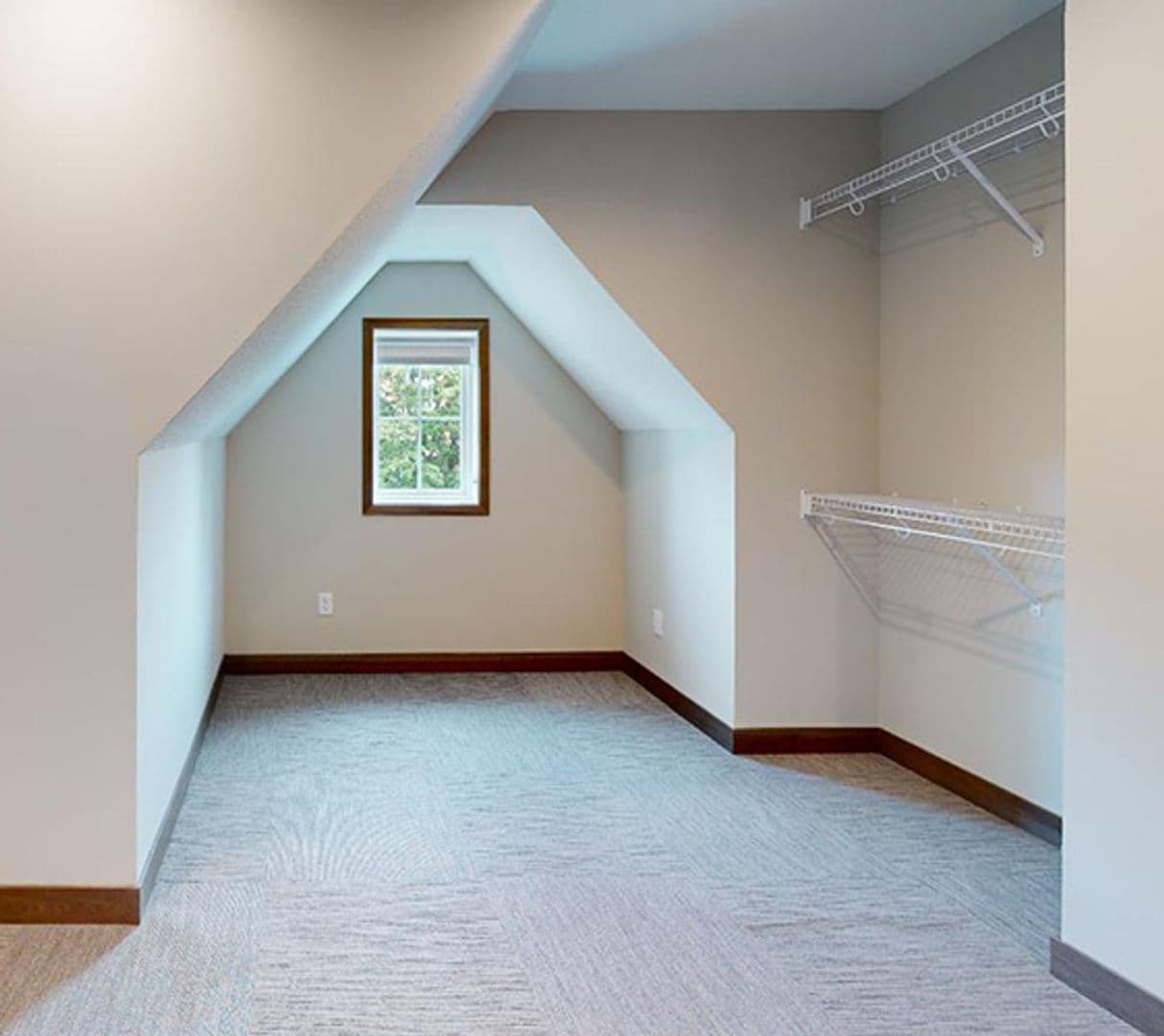 Minneapolis Apartment: 1314 8th St SE