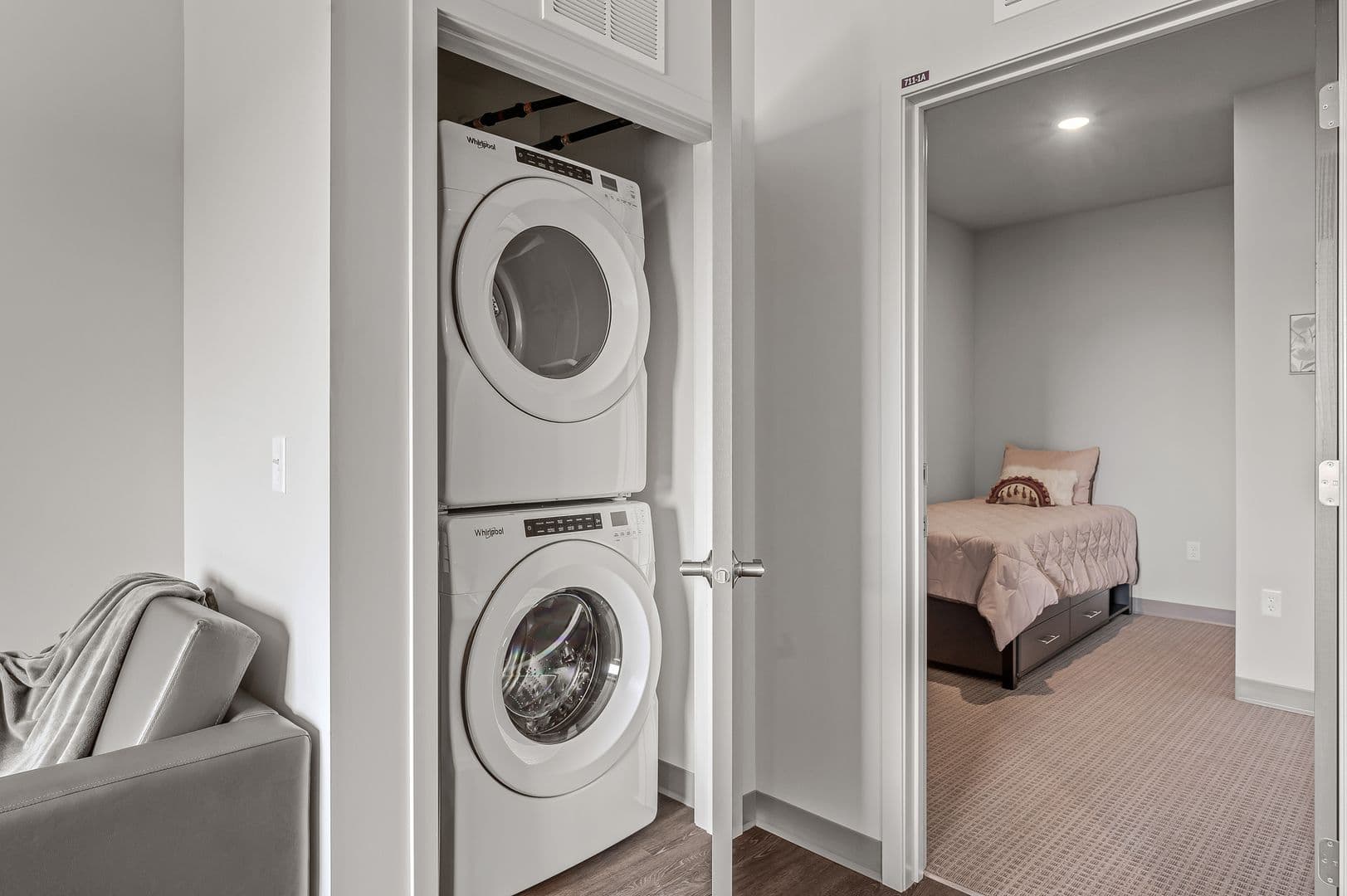 Minneapolis Apartment: 1307 4th Street SE