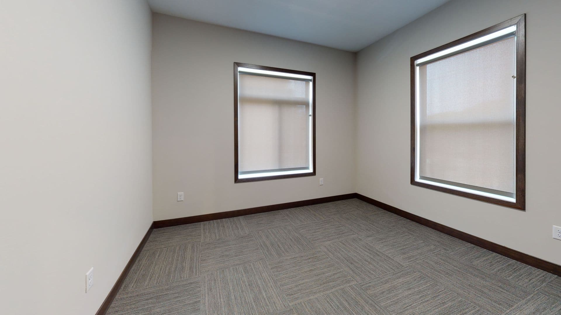 Minneapolis Apartment: 616 12th Ave SE