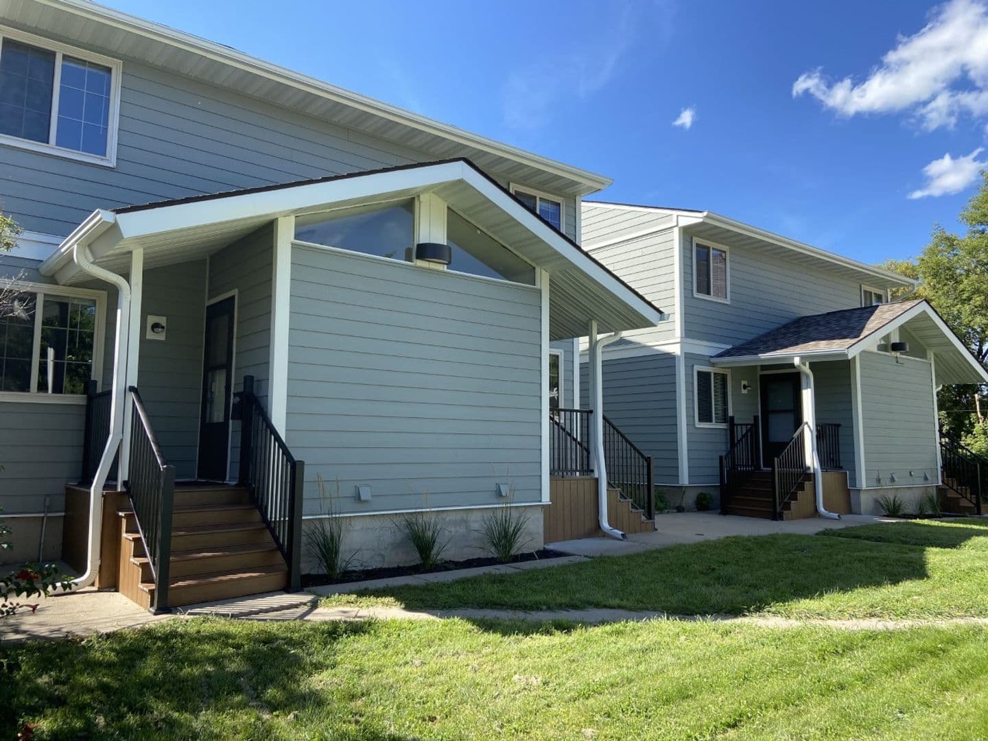 Minneapolis Multiplex: 1081 18th Ave SE