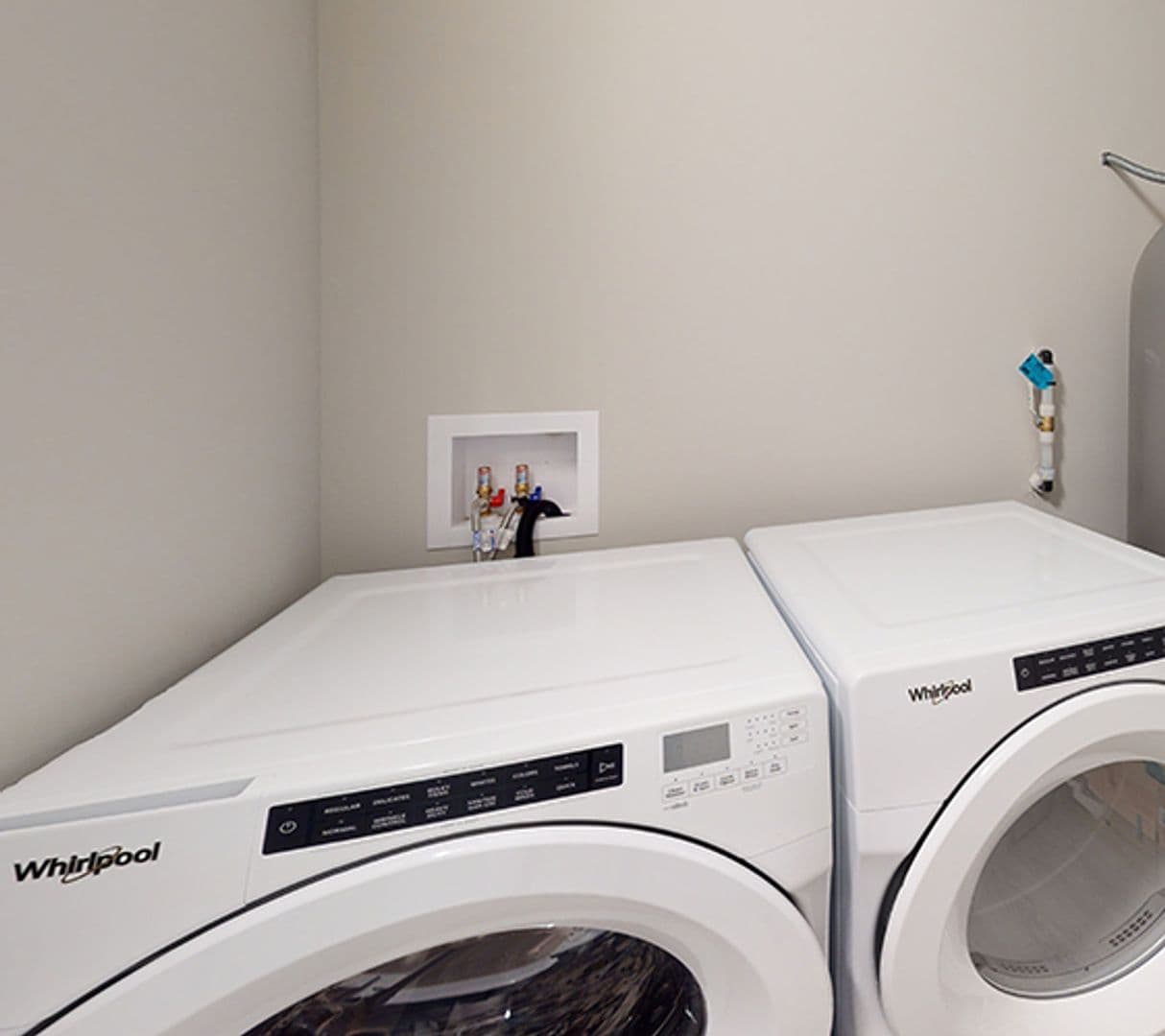 Minneapolis Apartment: 2622 Essex St SE