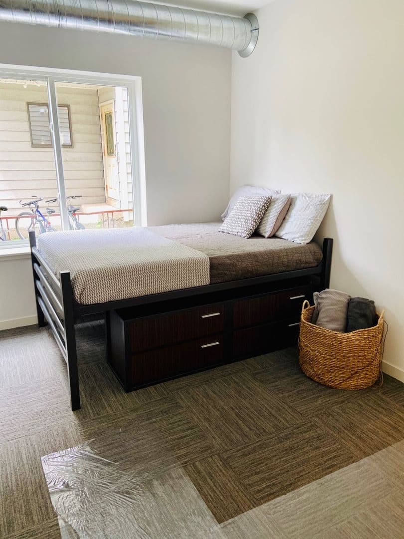 Minneapolis Apartment: 932/934/936/938 15th Ave SE